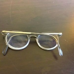 Oliver Peoples Riley-R Model OV5004 in workmen Grey color.